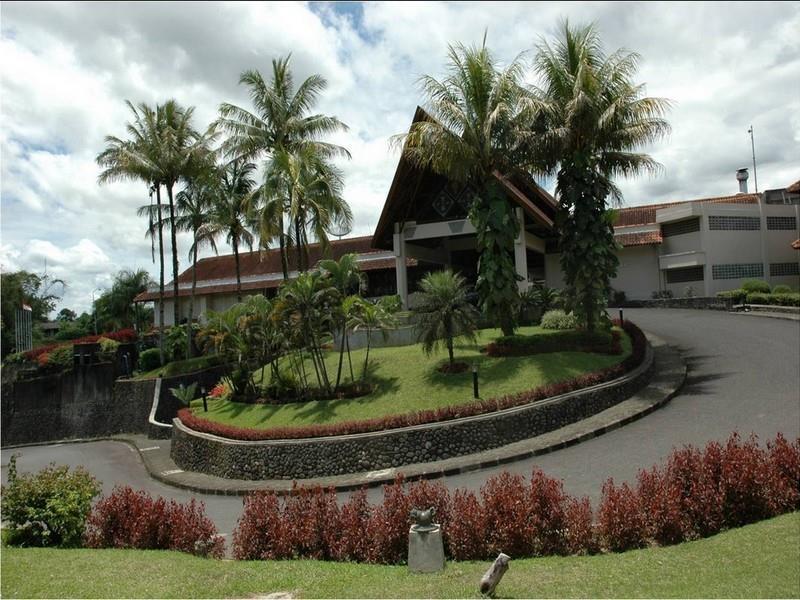 Hotel Pusako Bukittinggi Luaran gambar